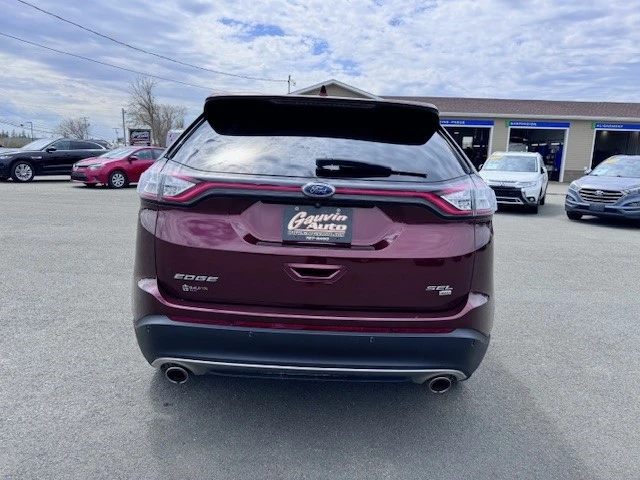 2016 Ford Edge SEL, červená, 169 265 km, dovoz Kanada — foto 4 z 5