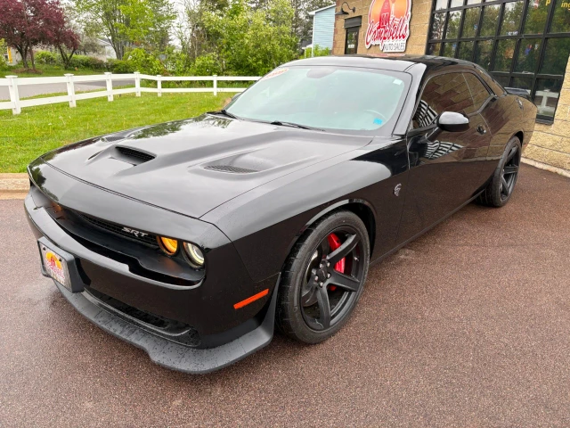2017 Dodge Challenger SRT Hellcat 2dr Cpe SRT Hellcat, černá, 88 195 km, dovoz Kanada — foto 3 z 5