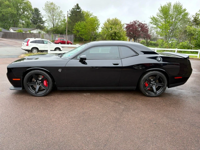 2017 Dodge Challenger SRT Hellcat 2dr Cpe SRT Hellcat, černá, 88 195 km, dovoz Kanada — foto 4 z 5