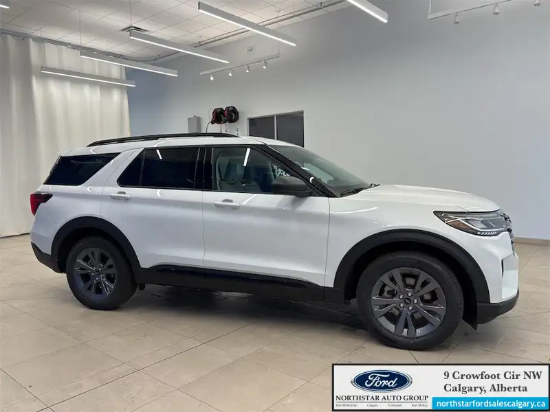 2026 Ford Explorer Active w/200A Pkg, bílá, 11 km, dovoz Kanada — foto 4 z 12