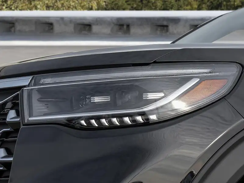 2026 Ford Explorer, černá, dovoz Kanada — foto 9 z 10