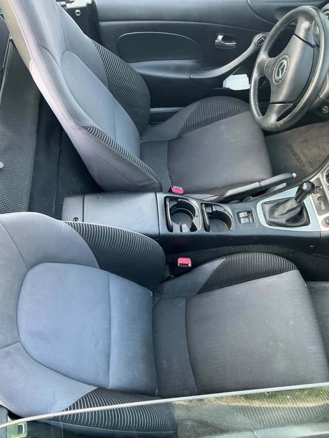 2004 Mazda 5, černá, 121 500 km, dovoz Kanada — foto 5 z 5