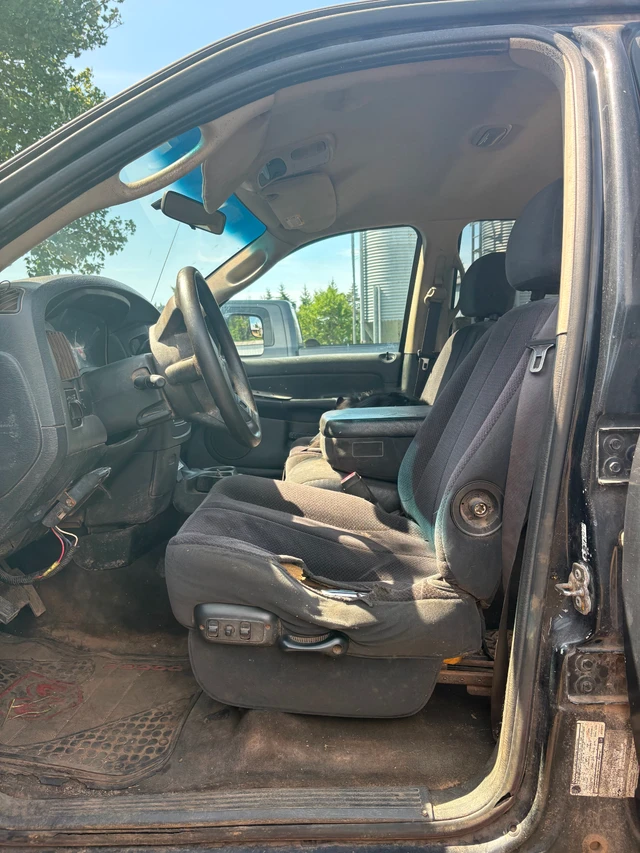2005 Dodge Ram, černá, 247 000 km, dovoz Kanada — foto 3 z 5