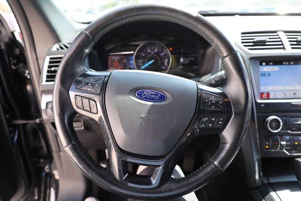 2017 Ford, dovoz USA — foto 10 z 12