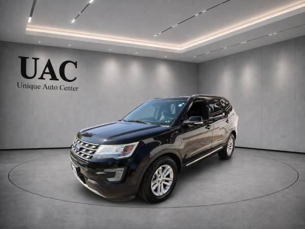 2017 Ford, dovoz USA — foto 5 z 12