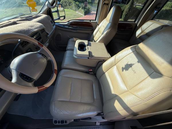 2001 Ford, dovoz USA — foto 10 z 12