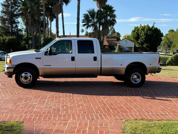 2001 Ford, dovoz USA — foto 4 z 12