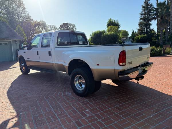 2001 Ford, dovoz USA — foto 6 z 12