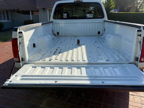 2001 Ford, dovoz USA — foto 8 z 12