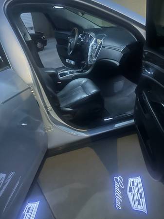 2012 Cadillac, dovoz USA — foto 11 z 12
