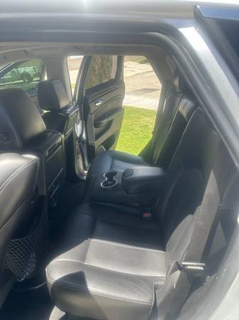 2012 Cadillac, dovoz USA — foto 7 z 12