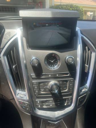 2012 Cadillac, dovoz USA — foto 9 z 12
