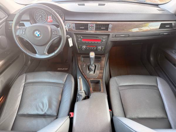 2011 BMW, dovoz USA — foto 11 z 12