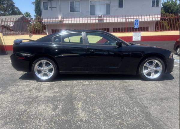 2012 Dodge, dovoz USA — foto 3 z 12