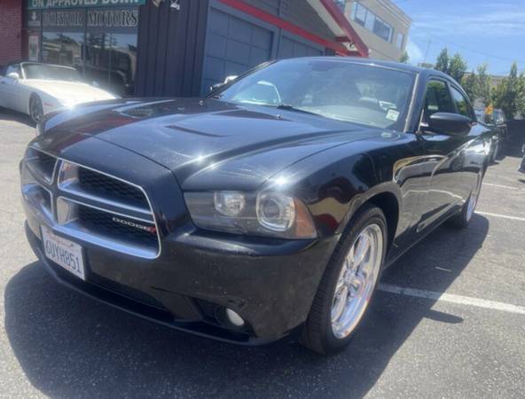 2012 Dodge, dovoz USA — foto 4 z 12