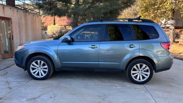2011 Subaru, dovoz USA — foto 2 z 10