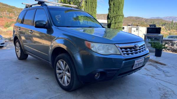 2011 Subaru, dovoz USA — foto 4 z 10