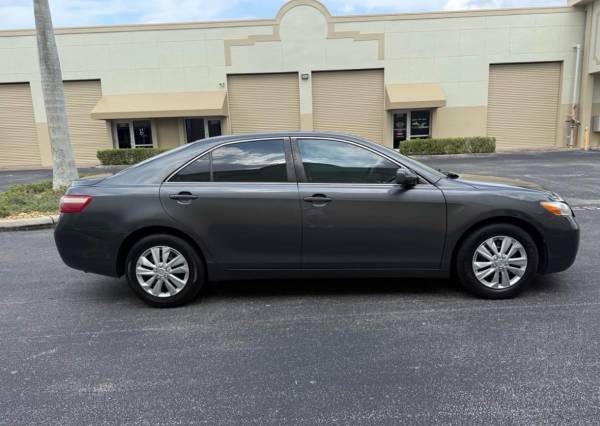 Toyota, dovoz USA — foto 4 z 12