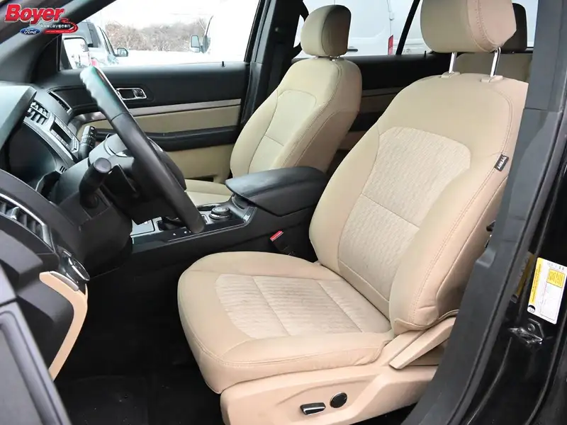 2017 Ford Explorer Base 4dr 4x4, 176 269 km, dovoz Kanada — foto 10 z 12