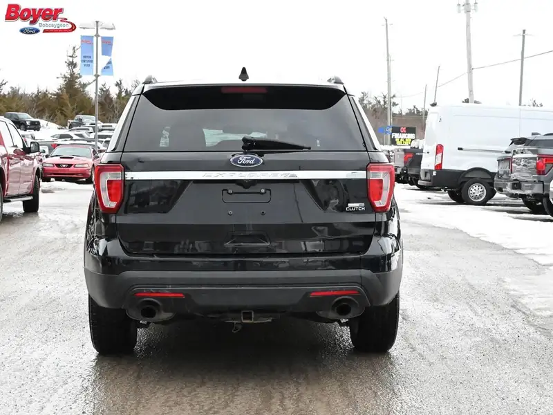 2017 Ford Explorer Base 4dr 4x4, 176 269 km, dovoz Kanada — foto 8 z 12
