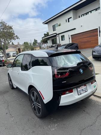 2016 BMW, dovoz USA — foto 2 z 11