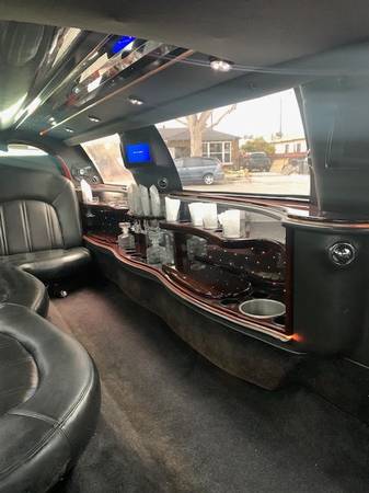 2011 Lincoln, dovoz USA — foto 4 z 11