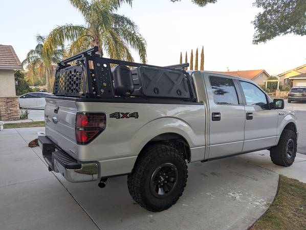 2014 Ford, dovoz USA — foto 2 z 12