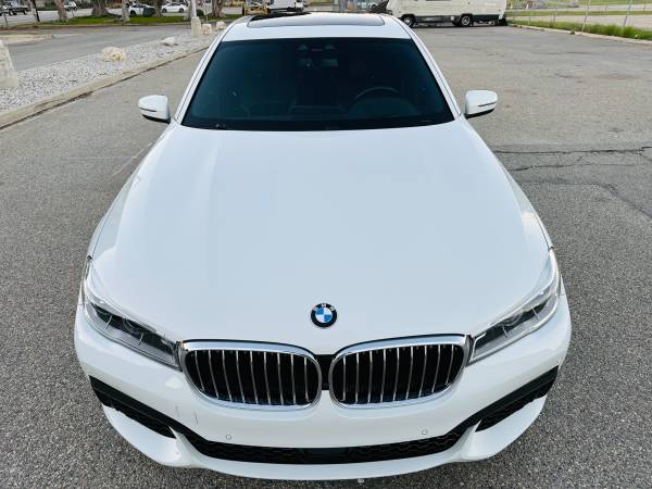 2019 BMW, dovoz USA — foto 3 z 12