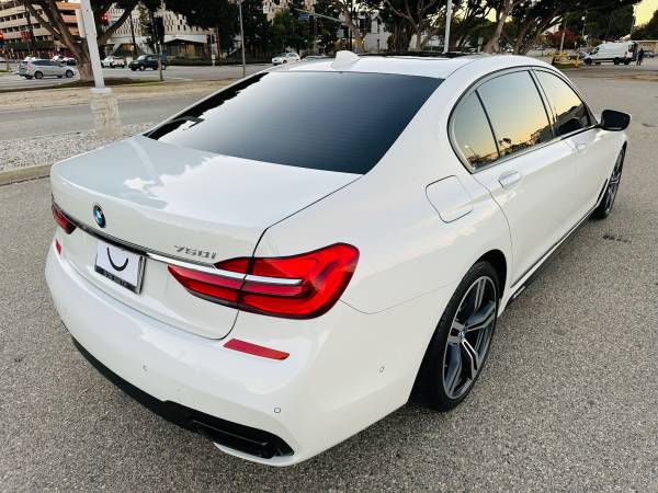 2019 BMW, dovoz USA — foto 8 z 12