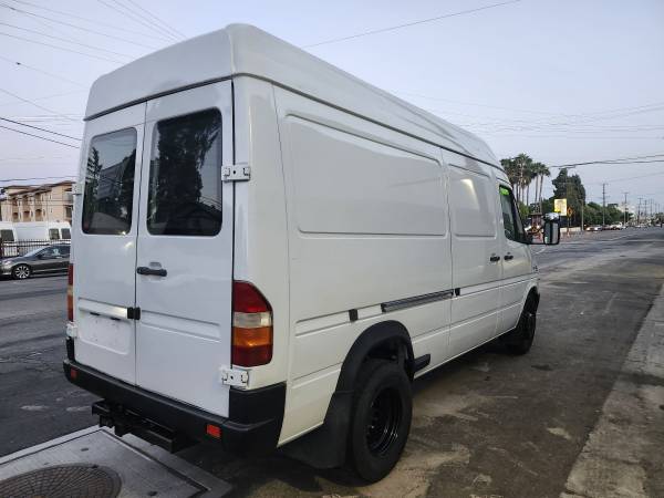 2005 Dodge, dovoz USA — foto 5 z 12