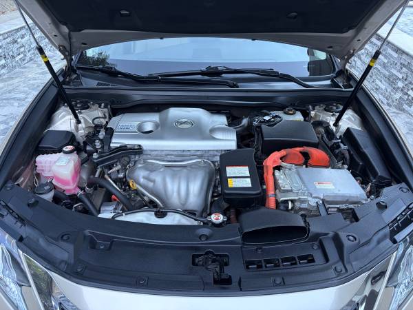 2018 Lexus, dovoz USA — foto 9 z 10