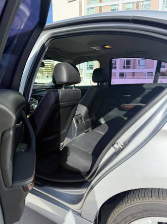 2011 BMW, dovoz USA — foto 11 z 12