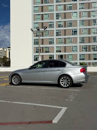 2011 BMW, dovoz USA — foto 7 z 12