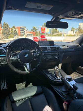 2017 BMW, dovoz USA — foto 11 z 12