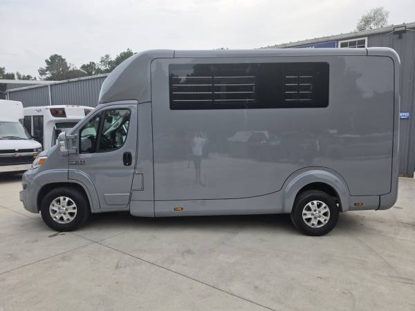 2023 RAM, dovoz USA — foto 3 z 12