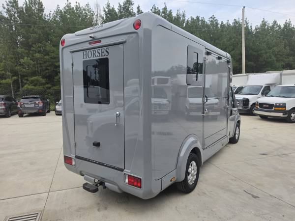 2023 RAM, dovoz USA — foto 6 z 12