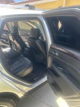 2012 Cadillac, dovoz USA — foto 3 z 10
