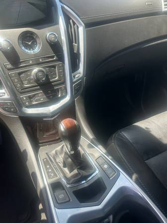 2012 Cadillac, dovoz USA — foto 5 z 10