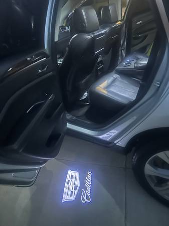 2012 Cadillac, dovoz USA — foto 8 z 10