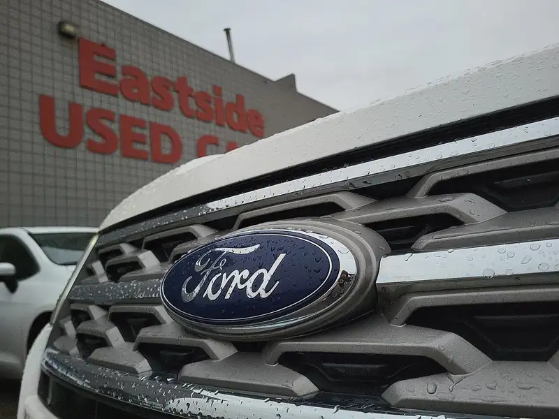 2018 Ford Explorer XLT, 115 559 km, dovoz Kanada — foto 7 z 12