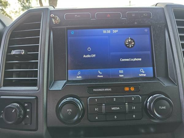 2021 Ford, dovoz USA — foto 9 z 12