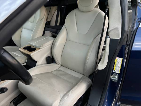 2018 Tesla, dovoz USA — foto 10 z 12