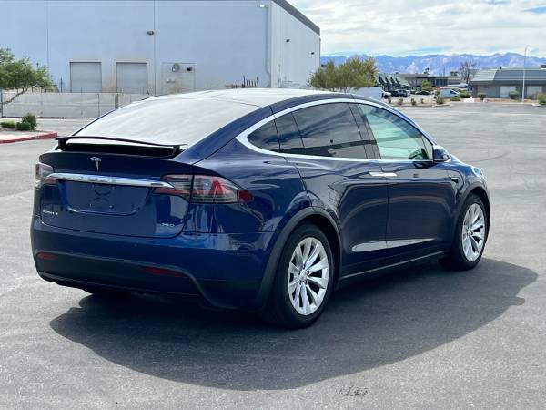 2018 Tesla, dovoz USA — foto 6 z 12