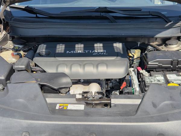 2016 Jeep, dovoz USA — foto 12 z 12
