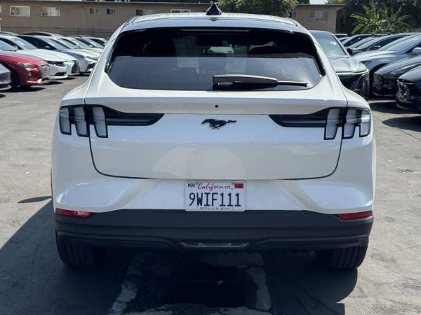 2025 Ford, dovoz USA — foto 3 z 12