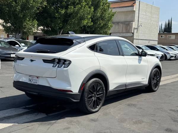 2025 Ford, dovoz USA — foto 4 z 12