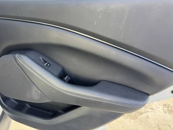 2025 Ford, dovoz USA — foto 9 z 12
