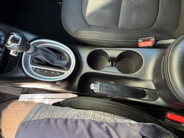 2018 Kia, dovoz USA — foto 5 z 12
