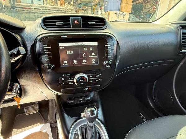 2018 Kia, dovoz USA — foto 6 z 12