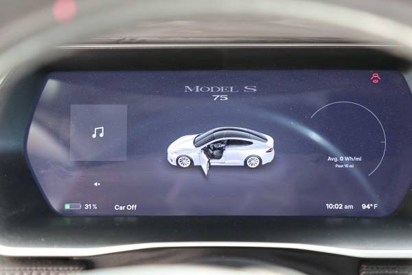 2017 Tesla, dovoz USA — foto 9 z 12
